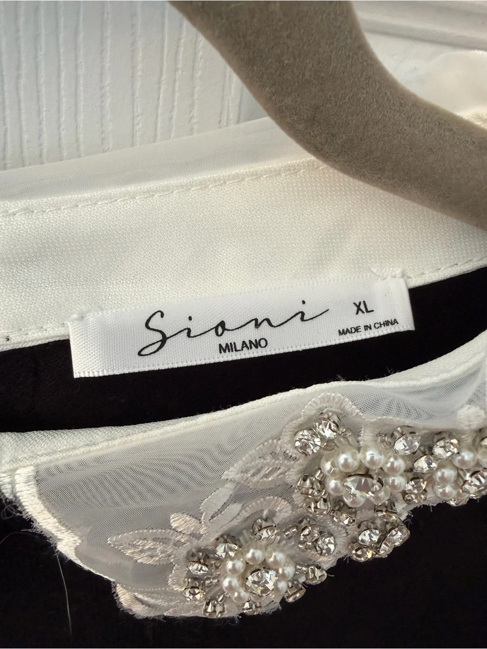 Sioni Black Sweater with White Embellished Lace Collar - Picture 2 of 3